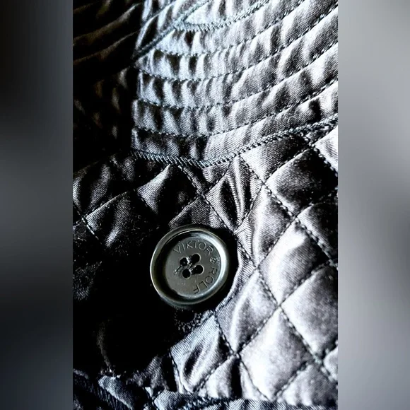 Viktor & Rolf Stunning Quilted Satin short Jacket EUC in black XS